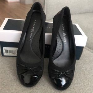 Karen Scott black flats